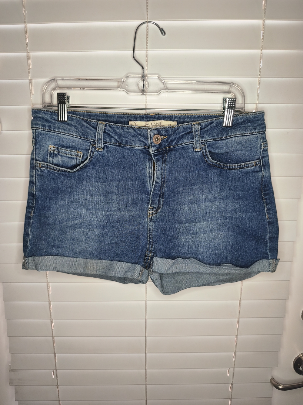Y2K LC Waikiki LCW Jeans Women’s Blue Denim Shorts Cuffed Low Rise Size 30
